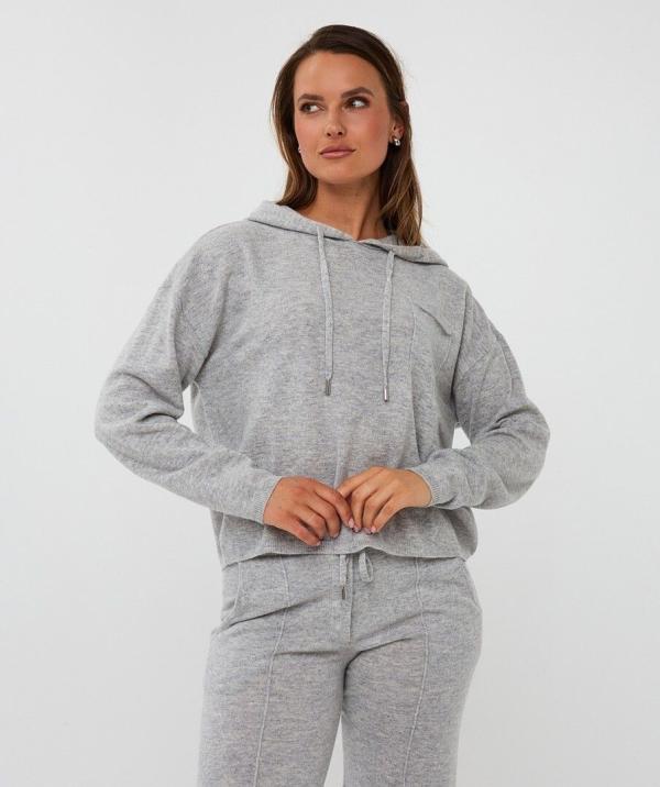 Sweater_hoodie_chest_pocket