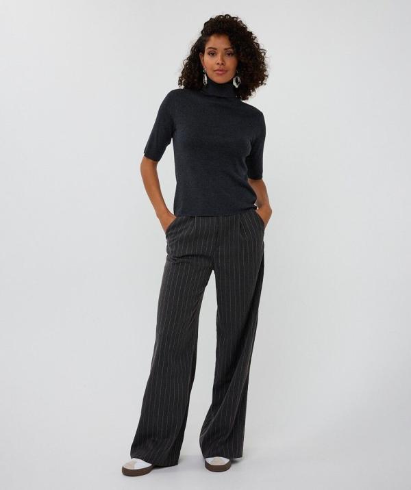 Trousers_high_waist_stripe_studs