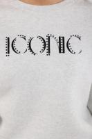 Iconic_Pullover_2