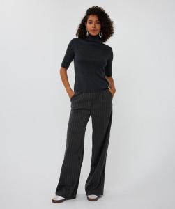 Trousers_high_waist_stripe_studs